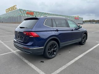 2022 Volkswagen Tiguan Allspace II Рестайлинг, синий, 4050000 рублей, вид 5