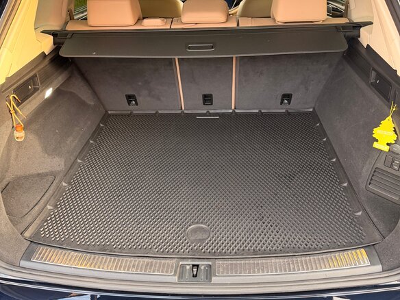 2018 Volkswagen Touareg III, синий - вид 8
