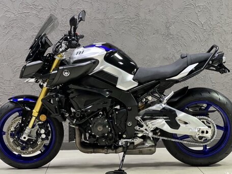 2017 Yamaha MT-10SP, чёрный, 1499999 рублей, вид 4