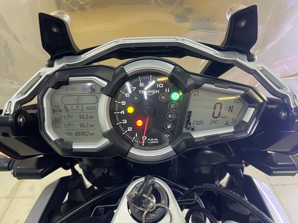 2016 Triumph Tiger Explorer, красный, 875000 рублей - вид 6