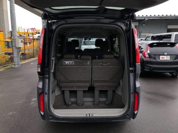 2016 Honda Stepwgn V, серый, 1800000 рублей - вид 21
