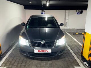 2012 Skoda Octavia II (A5) Рестайлинг, серый, 730000 рублей, вид 1