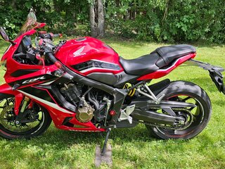 2021 Honda CBR 650R, красный, 850000 рублей, вид 5