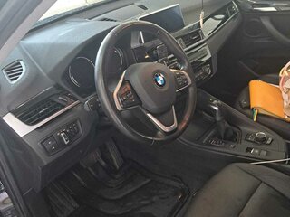2021 BMW X1 18d xDrive II (F48) Рестайлинг, чёрный, 3300000 рублей, вид 2
