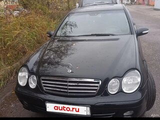 2004 Mercedes-Benz C-Класс 200 II (W203) Рестайлинг, чёрный, 530000 рублей, вид 1