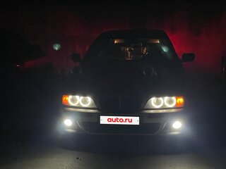 2001 BMW 5 серии 530d IV (E39) Рестайлинг, серебристый, 950000 рублей, вид 4