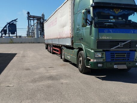 1995 Volvo FH, зелёный, 4500000 рублей, вид 3