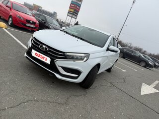 2023 Lada (ВАЗ) Vesta I Рестайлинг (NG), белый, 1350000 рублей, вид 3