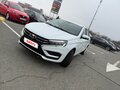 2023 Lada (ВАЗ) Vesta I Рестайлинг (NG), белый, 1350000 рублей - вид 2