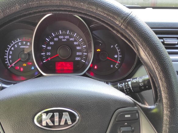 2017 Kia Rio III Рестайлинг, белый, 1320000 рублей - вид 10