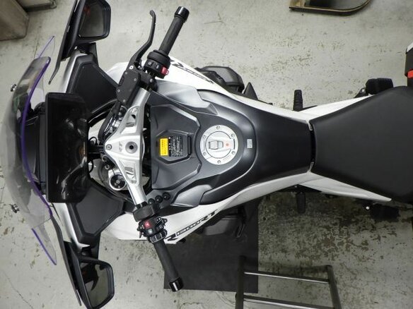 2026 BMW R 1300 RT, белый, 2700000 рублей - вид 10
