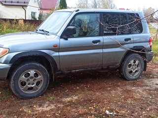 2003 Mitsubishi Pajero Pinin, серебристый, 500000 рублей, вид 2