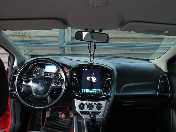 2013 Ford Focus III, красный, 820000 рублей - вид 12