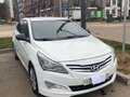 2014 Hyundai Solaris I Рестайлинг, белый, 750000 рублей - вид 1