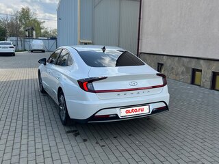 2021 Hyundai Sonata VIII (DN8), белый, 2400000 рублей, вид 3