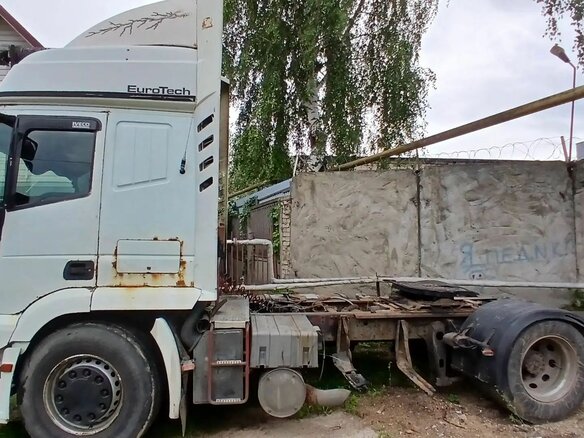 1999 Iveco EuroTech, белый, 300000 рублей - вид 6