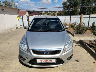 2011 Ford Focus II Рестайлинг, серебристый, 550000 рублей, вид 1