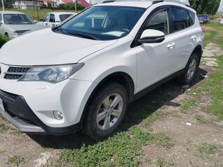 2013 Toyota RAV4 IV (XA40), белый, 1750000 рублей, вид 2