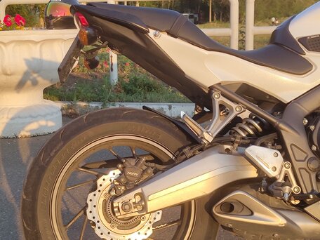 2015 Honda CBR 650F, белый, 599000 рублей, вид 2