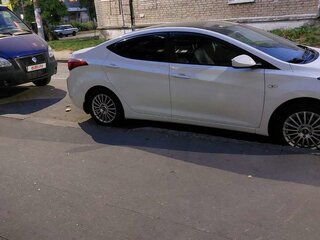 2014 Hyundai Elantra V (MD) Рестайлинг, белый, 1000000 рублей, вид 5