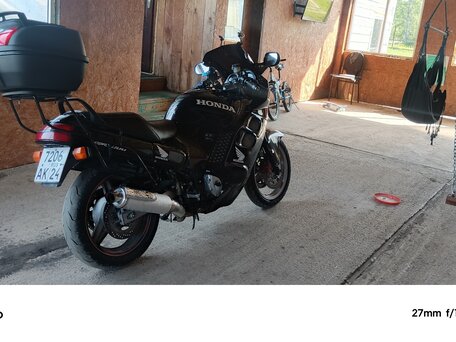 1992 Honda CBR 1000F, чёрный, 300000 рублей, вид 1