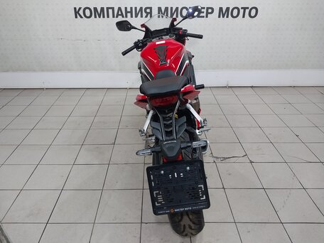 2021 Honda CBR 650R, красный, 990000 рублей, вид 4