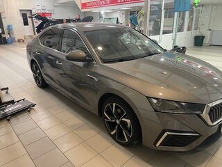 2023 Skoda Octavia IV (A8), серый, 3050000 рублей, вид 2