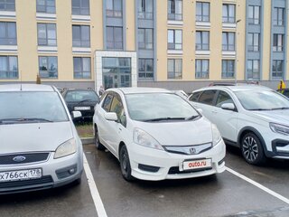 2012 Honda Fit Shuttle I, белый, 1050000 рублей, вид 1