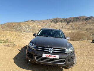 2010 Volkswagen Touareg II, чёрный, 2252000 рублей, вид 2
