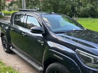 2019 Toyota Hilux VIII, чёрный, 3800000 рублей, вид 3