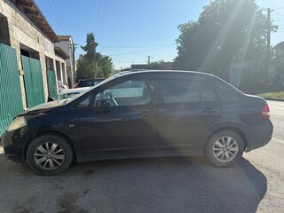 2005 Nissan Tiida Latio I, чёрный, 200000 рублей, вид 3
