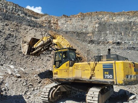 2012 Komatsu PC750-7, оранжевый, 25000000 рублей, вид 5