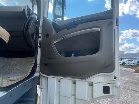2011 DAF XF 105, белый, 2850000 рублей - вид 29