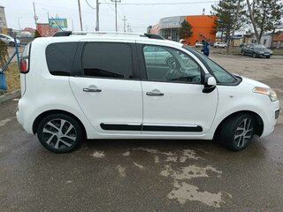 2013 Citroen C3 Picasso I Рестайлинг, белый, 750000 рублей, вид 1