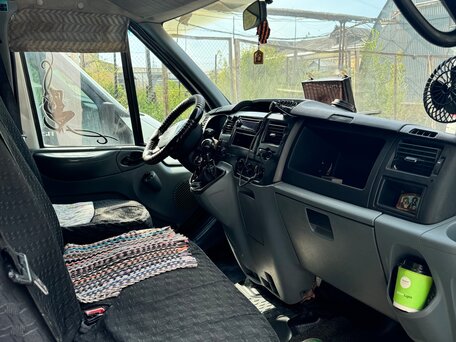 2009 Ford Transit, белый, 549000 рублей, вид 4