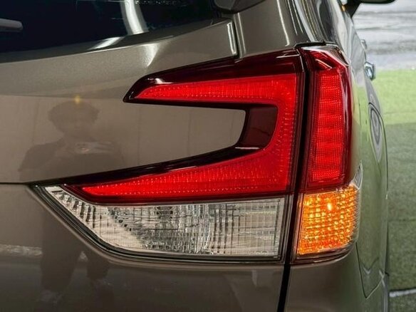 2020 Subaru Forester MHEV V, коричневый, 2120000 рублей - вид 9