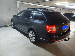2015 Skoda Octavia Scout III (A7), чёрный, 1750000 рублей, вид 5