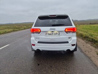 2013 Jeep Grand Cherokee IV (WK2) Рестайлинг, белый, 1990000 рублей, вид 4