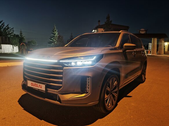 2023 Exeed VX I Рестайлинг, серебристый, 5500000 рублей
