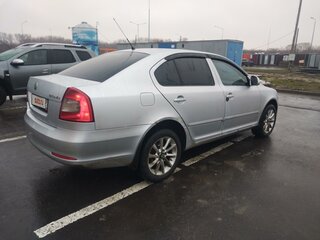 2011 Skoda Octavia II (A5) Рестайлинг, серебристый, 650000 рублей, вид 3