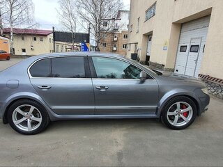 2011 Skoda Superb II, серебристый, 1000000 рублей, вид 3