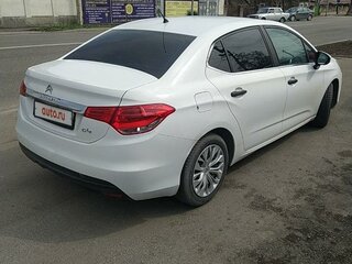 2013 Citroen C4 II, белый, 800000 рублей, вид 2