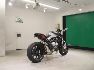 2018 MV Agusta Brutale 800, чёрный, 700000 рублей, вид 5