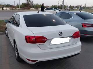 2013 Volkswagen Jetta VI, белый, 980000 рублей, вид 3