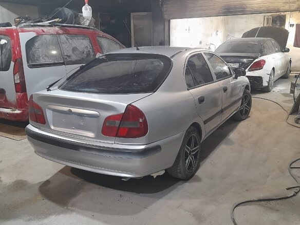 2002 Mitsubishi Carisma I Рестайлинг, серый, 295000 рублей - вид 1