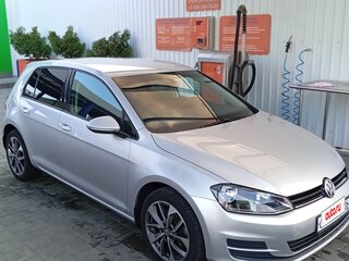 2013 Volkswagen Golf VII, серебристый, 1350000 рублей, вид 3