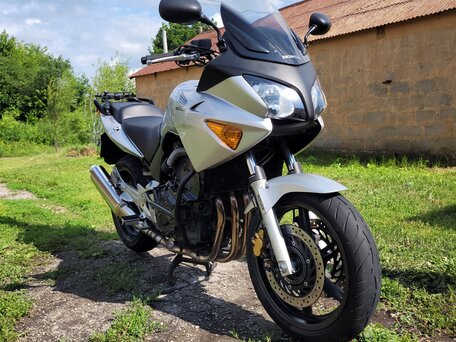 2004 Honda CBF 600, серебристый, 444000 рублей, вид 1