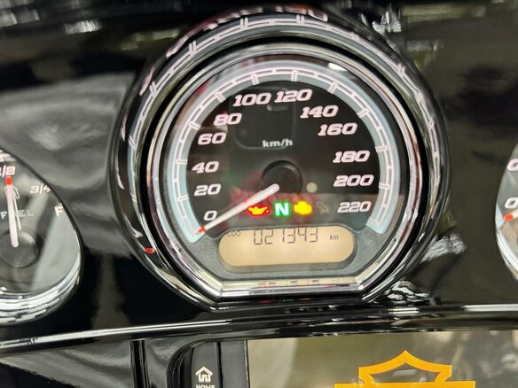 2018 Harley-Davidson Electra Glide, зелёный, 1690000 рублей - вид 36