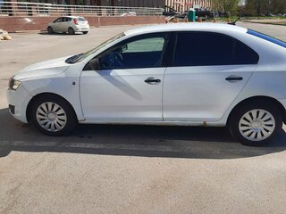 2017 Skoda Rapid I, белый, 680000 рублей, вид 4
