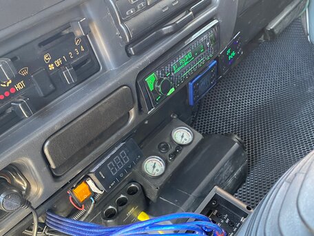 2010 Isuzu Elf (N-series), белый, 2250000 рублей, вид 2